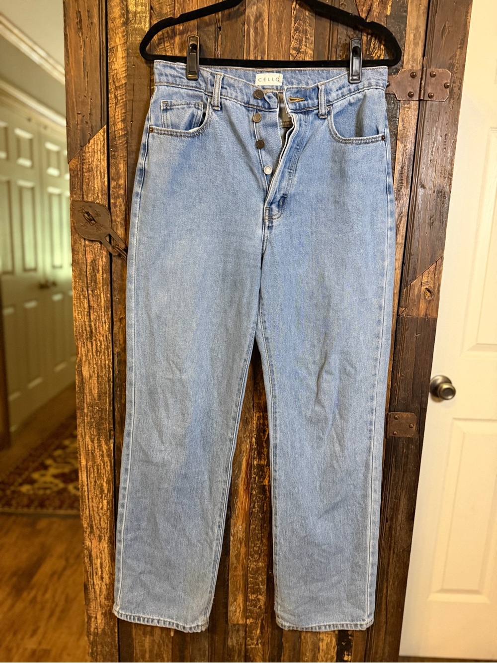 CELLO Womens 7 High Rise Mom Jeans Light Wash Button Fly 100% Cotton 31” modern